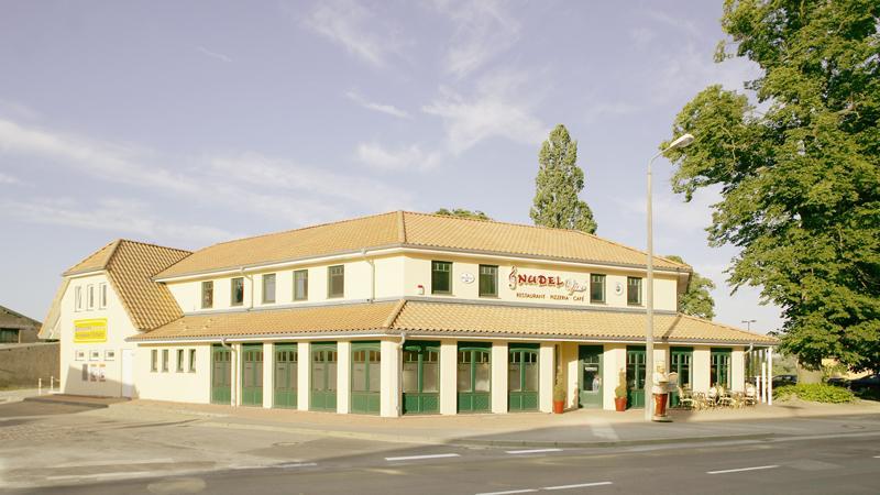 Hotel Mecklenburger Hof Gnoien Exterior photo